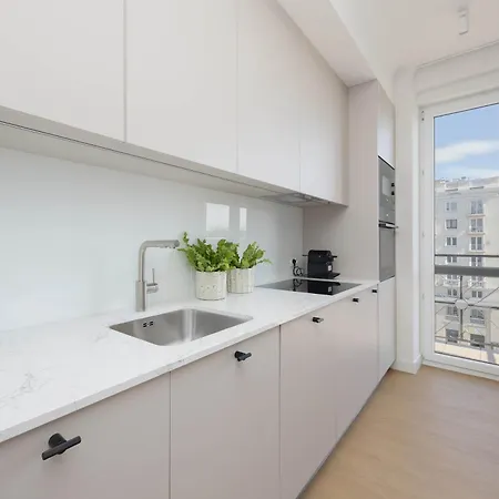Luxury Two-bedroom With A Balcony In By Renters Prestige 아파트 바르샤바